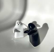 Couple Hug Salt and Pepper Shakers Set of 2 – Cute and Romantic Kitchen Decor image 0