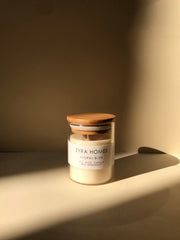 Small wooden lid candle